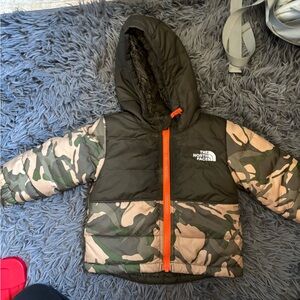 The North Face Kids Camo Puffer Jacket - Green and Black